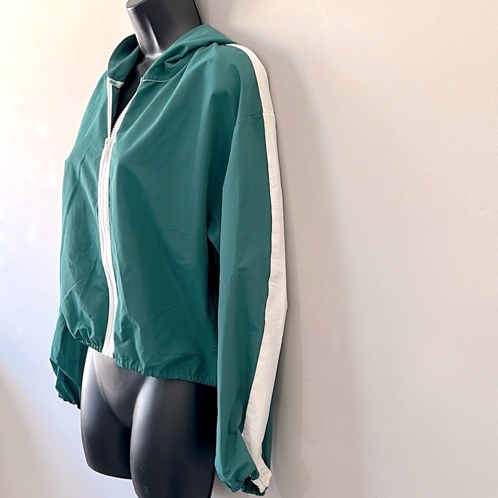 Prince Pickleball Women's Cropped Hooded Full Zip Windbreaker Jacket Size medium - Picture 3 of 15